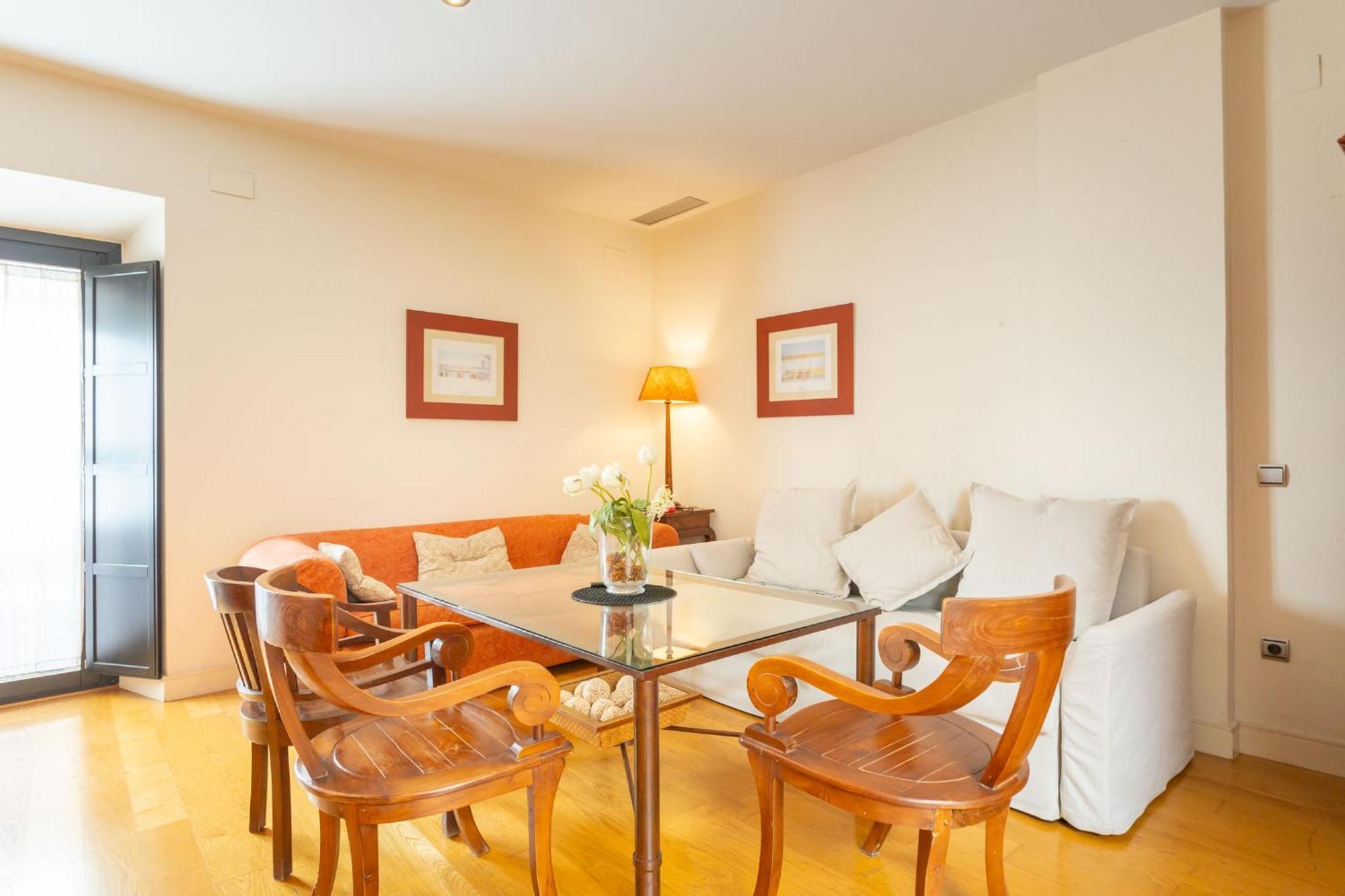 La Maestranza Charming One Or Two Bedrooms Apartments By Ocityzen Seville Luaran gambar