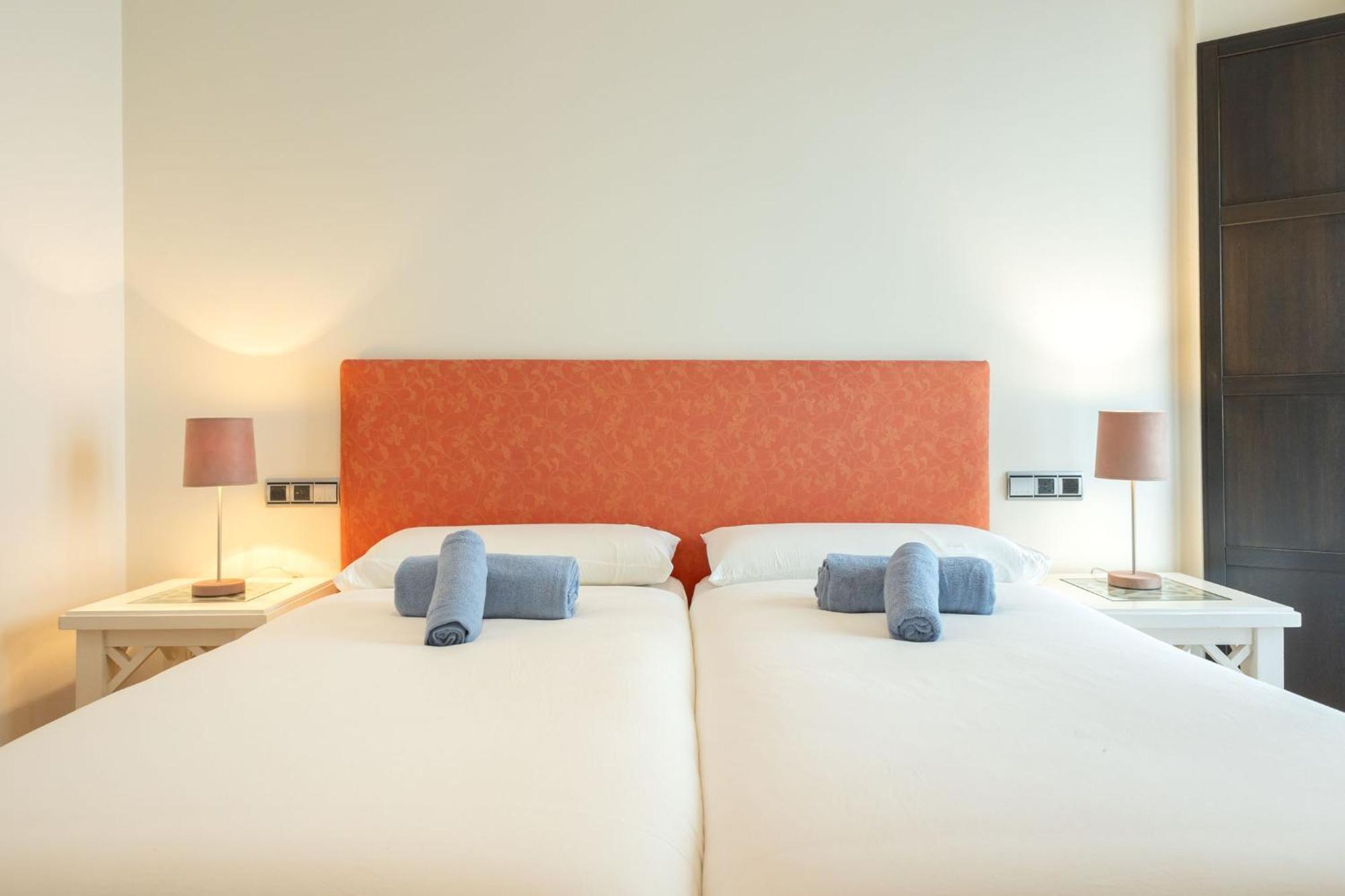 La Maestranza Charming One Or Two Bedrooms Apartments By Ocityzen Seville Luaran gambar