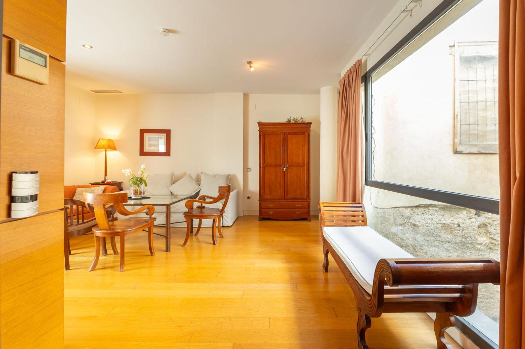 La Maestranza Charming One Or Two Bedrooms Apartments By Ocityzen Seville Luaran gambar