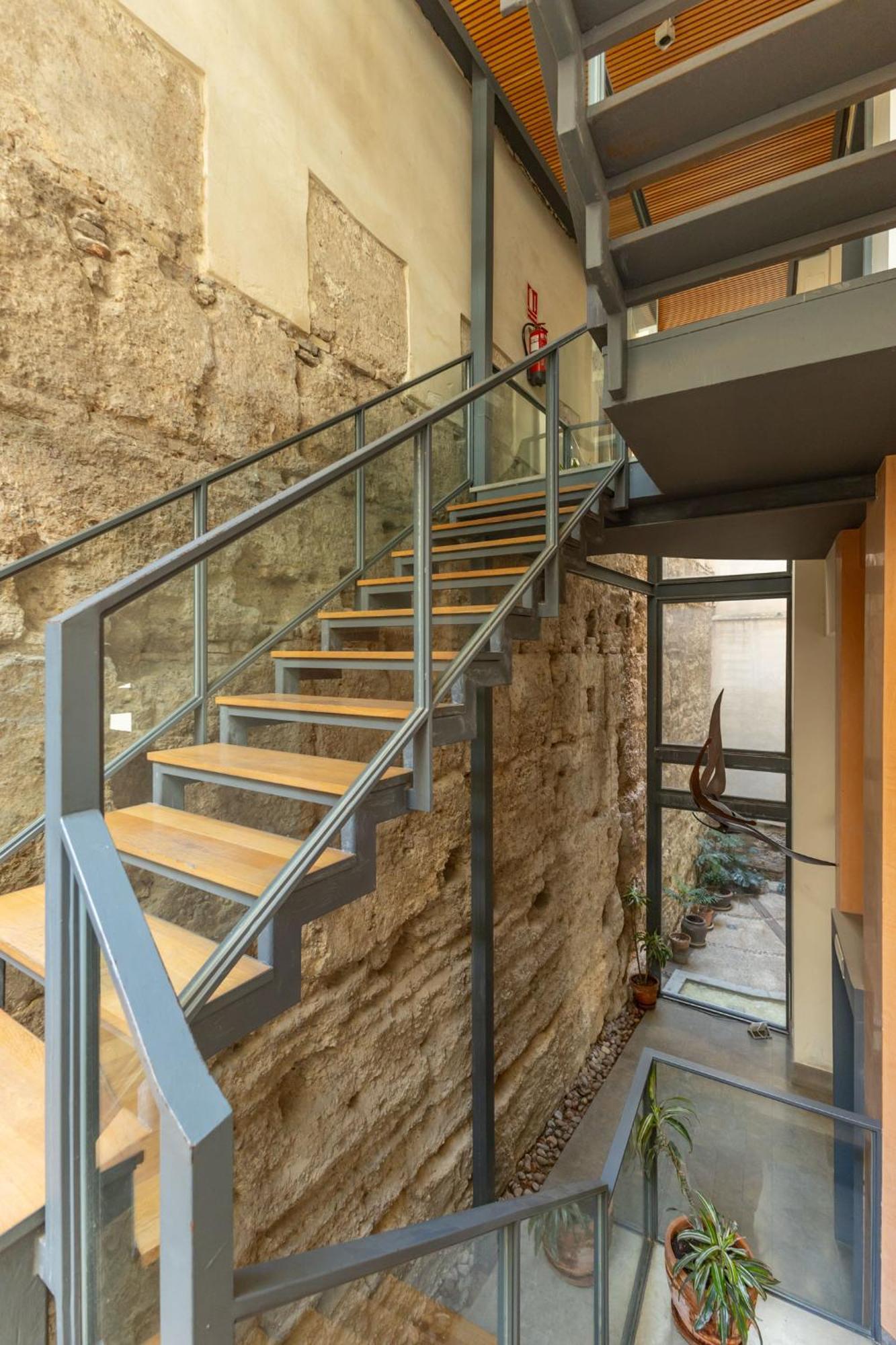 La Maestranza Charming One Or Two Bedrooms Apartments By Ocityzen Seville Luaran gambar