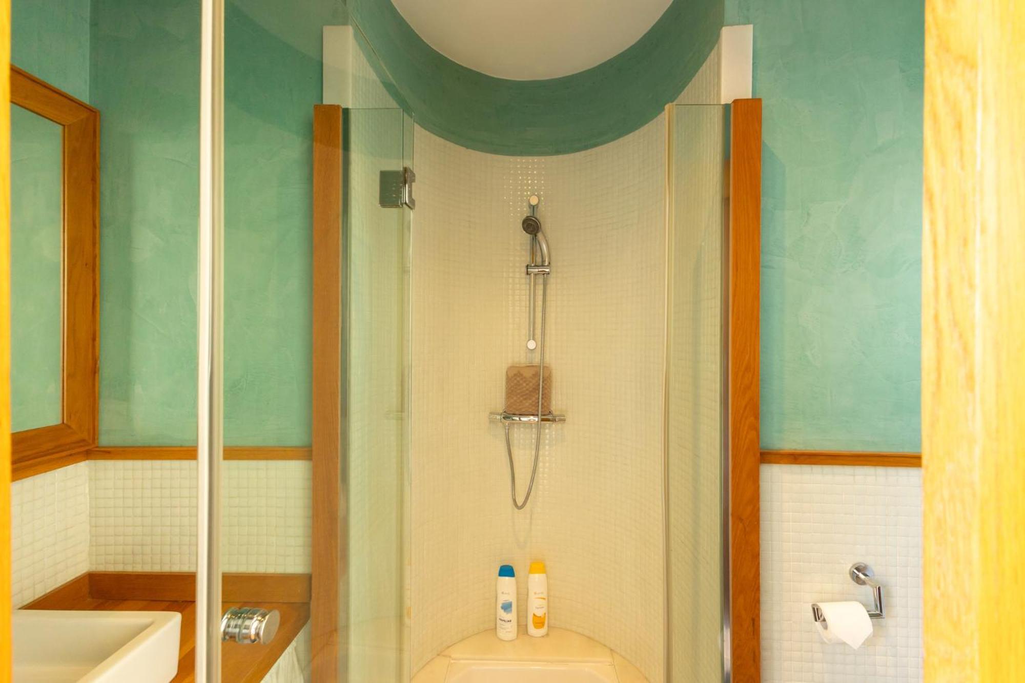 La Maestranza Charming One Or Two Bedrooms Apartments By Ocityzen Seville Luaran gambar