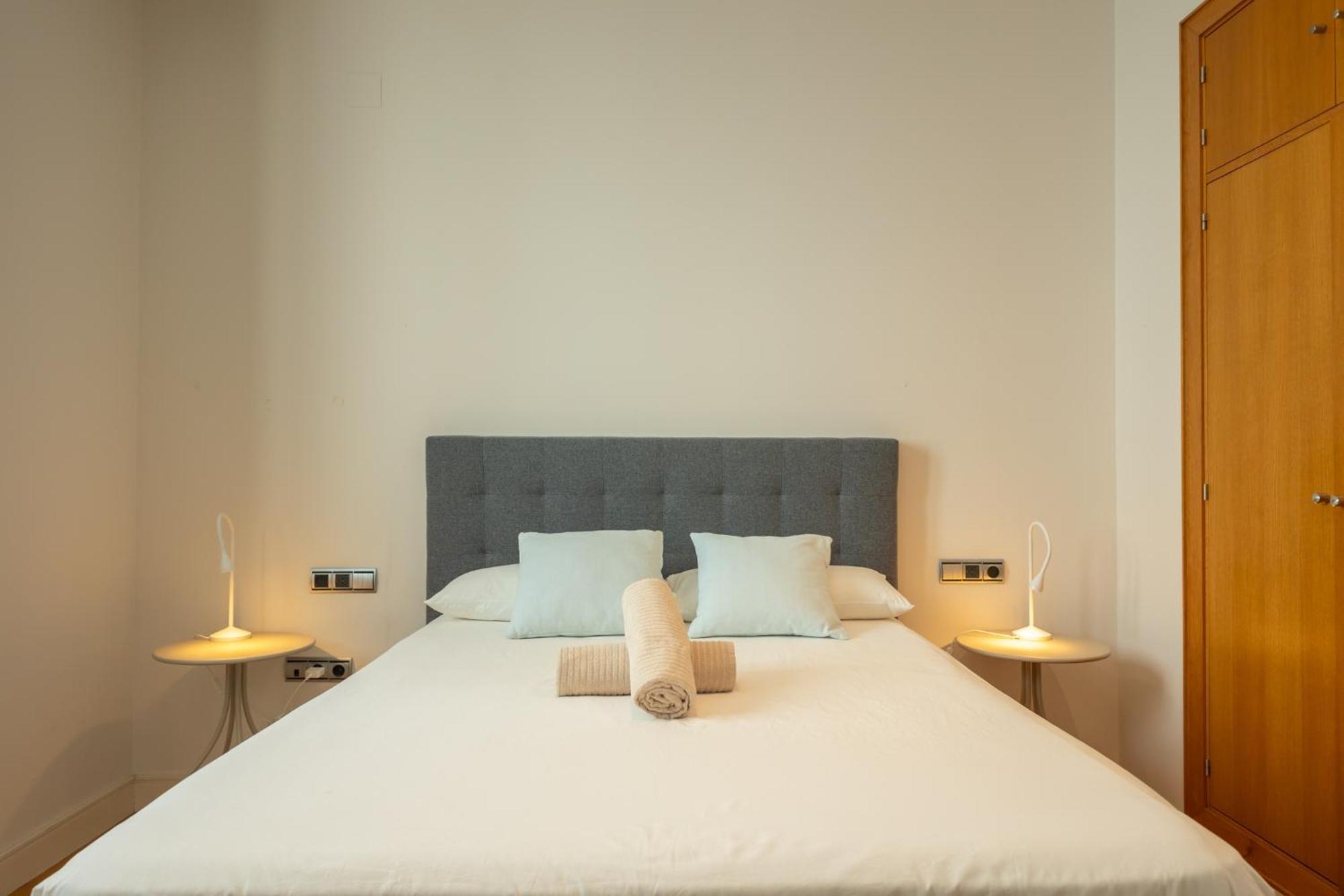 La Maestranza Charming One Or Two Bedrooms Apartments By Ocityzen Seville Luaran gambar